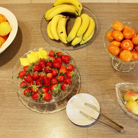 Boutique Hotel Dvor Dobrovo Ngoại thất bức ảnh