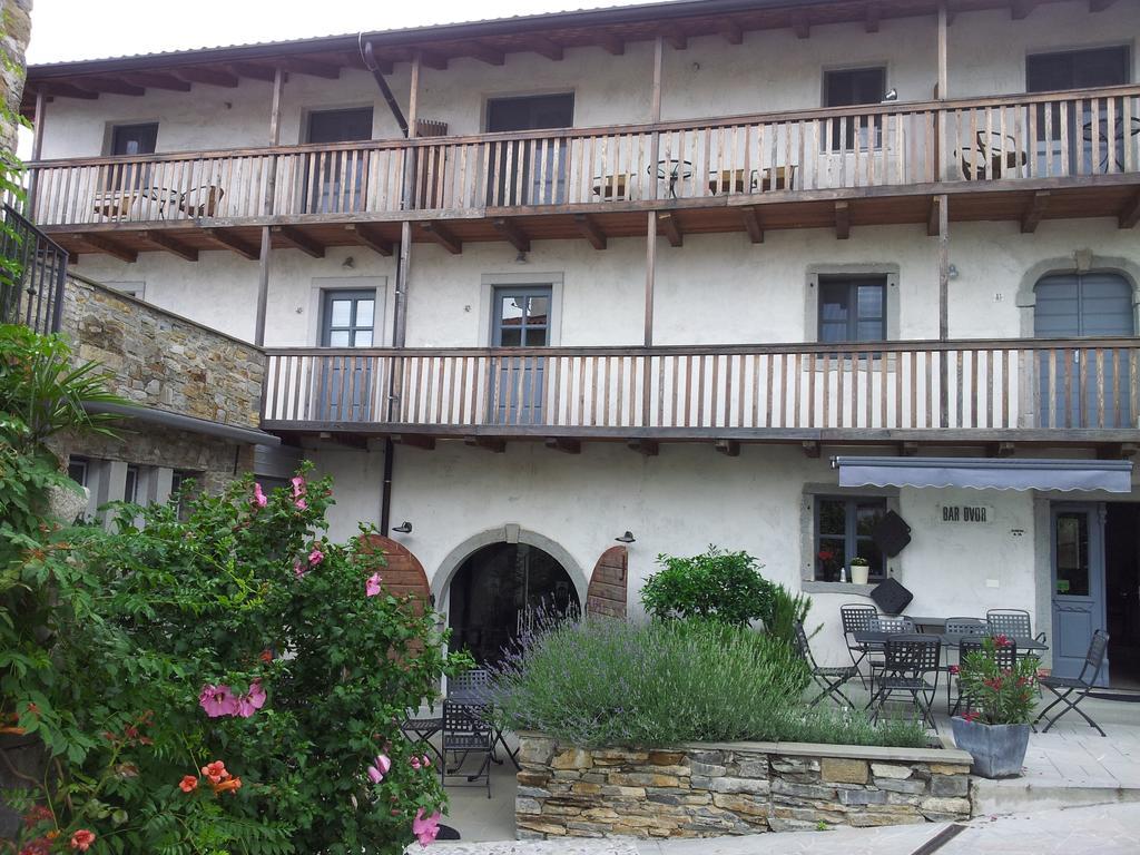 Boutique Hotel Dvor Dobrovo Ngoại thất bức ảnh